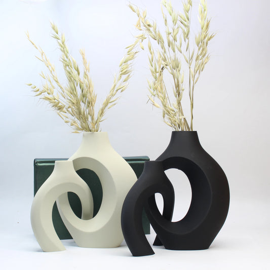 Black & White Hug Vase Sets